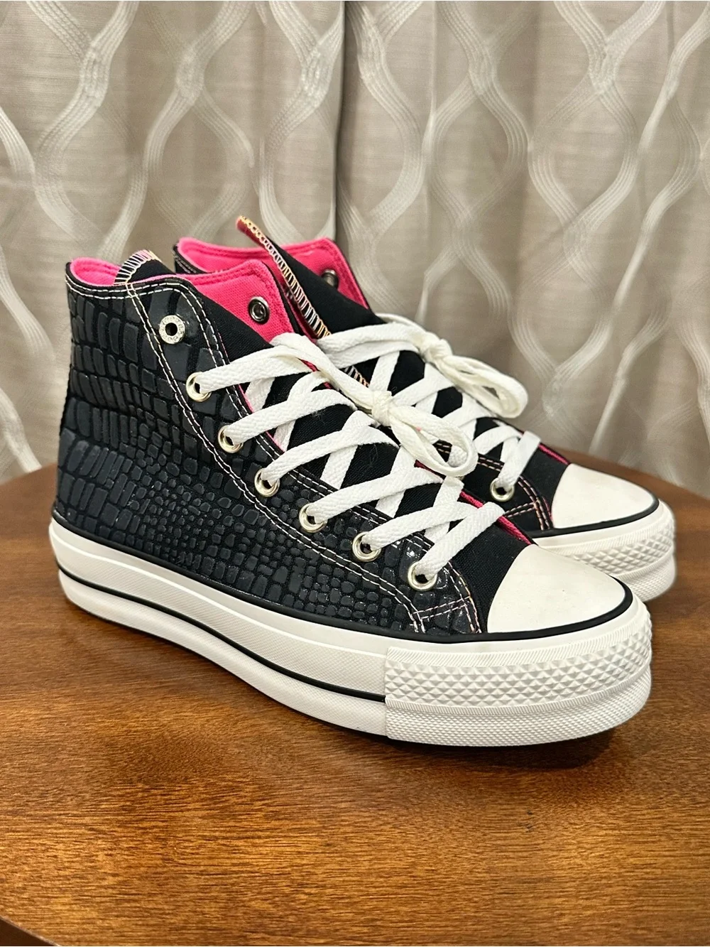 Converse All Star Lift Women’s Leather High Top Sneakers - Black Pink Size 7.5 - Picture 2 of 12